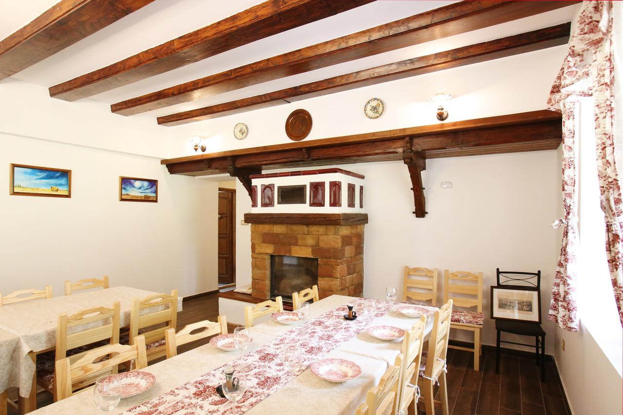 Hubertus Fogado Bed and Breakfast Csesznek Eksteriør billede