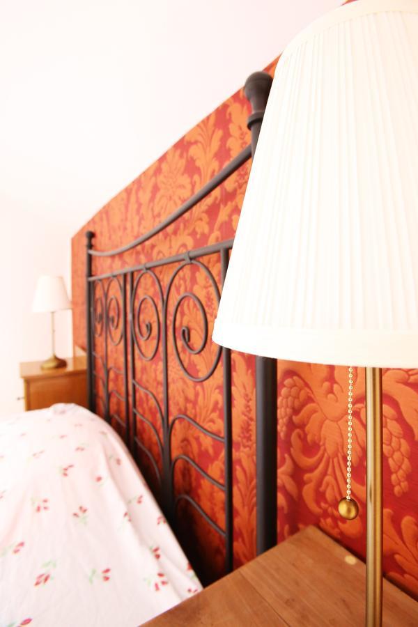 Hubertus Fogado Bed and Breakfast Csesznek Eksteriør billede